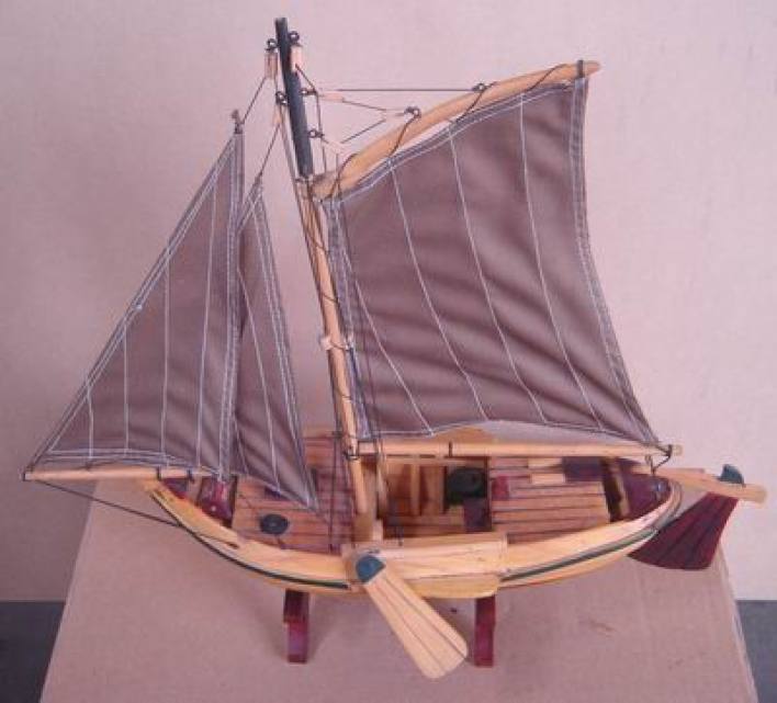 Miniatur Kapal kayuHogan